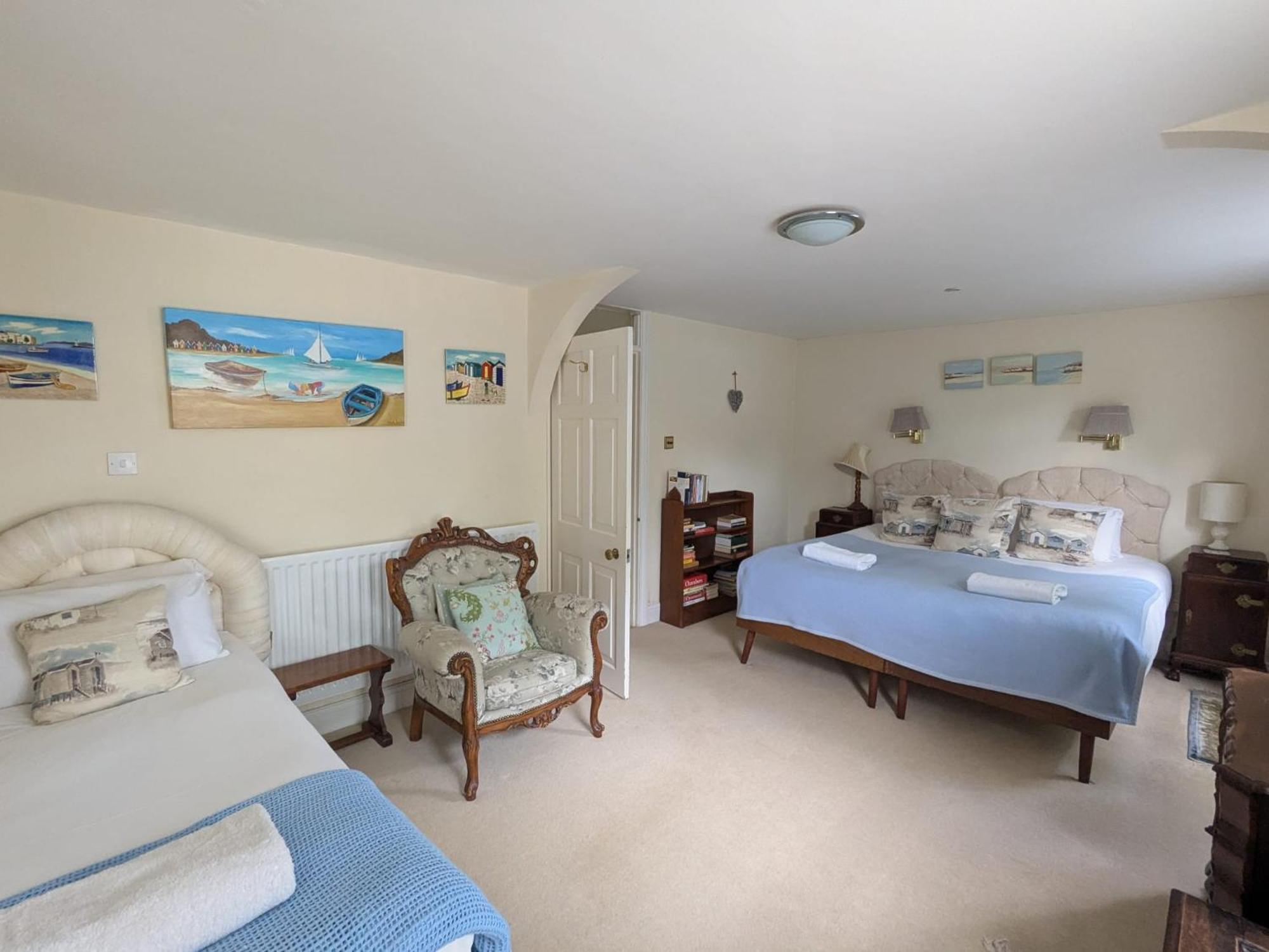 Georgian 2 Bedroom Apartment In Chichester With Free Parking - Chichester Holiday Properties Exterior foto